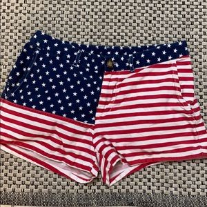 Chubbie’s Ladies American Flag shorts size M